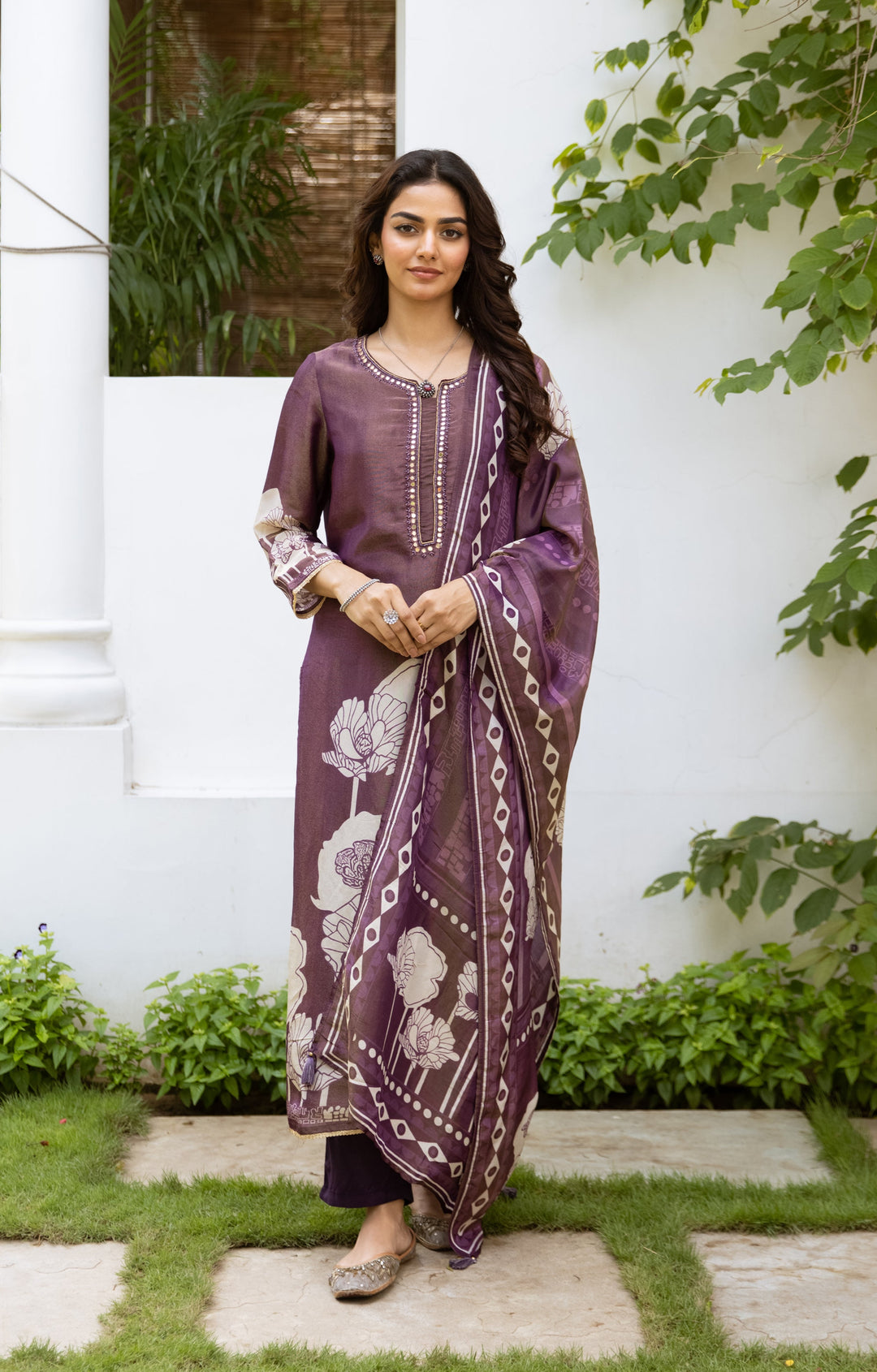 Bakul lily Premium Shimmer Suit set