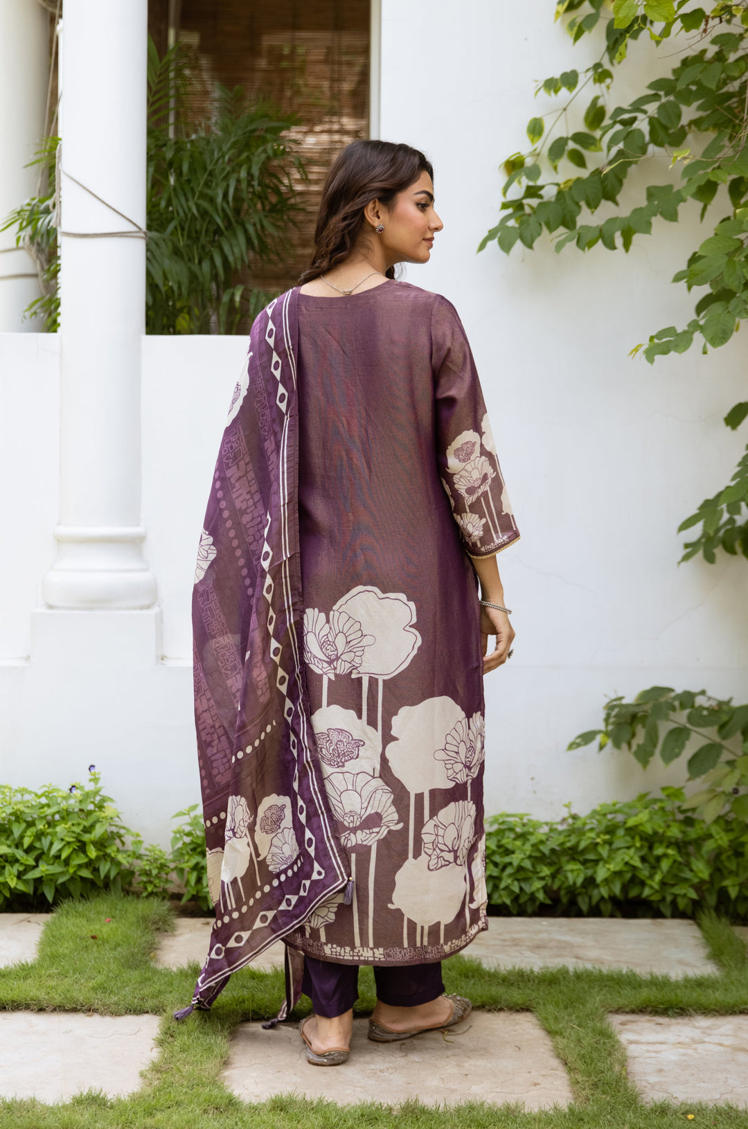 Bakul lily Premium Shimmer Suit set