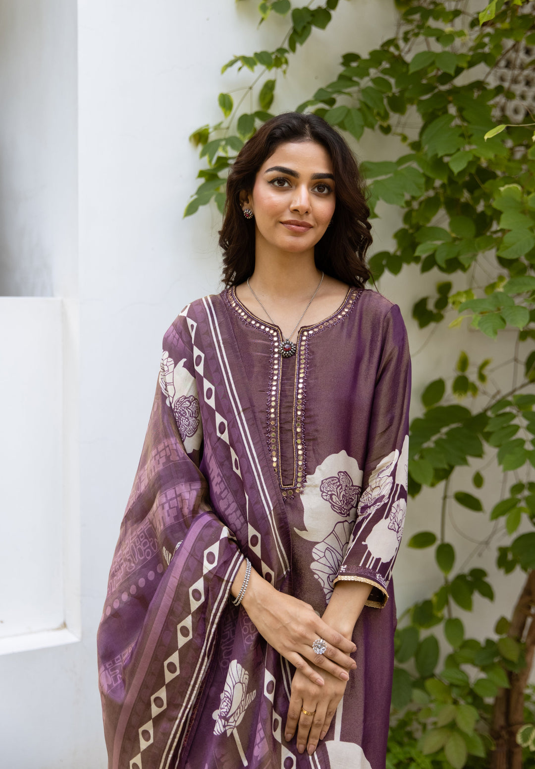 Bakul lily Premium Shimmer Suit set