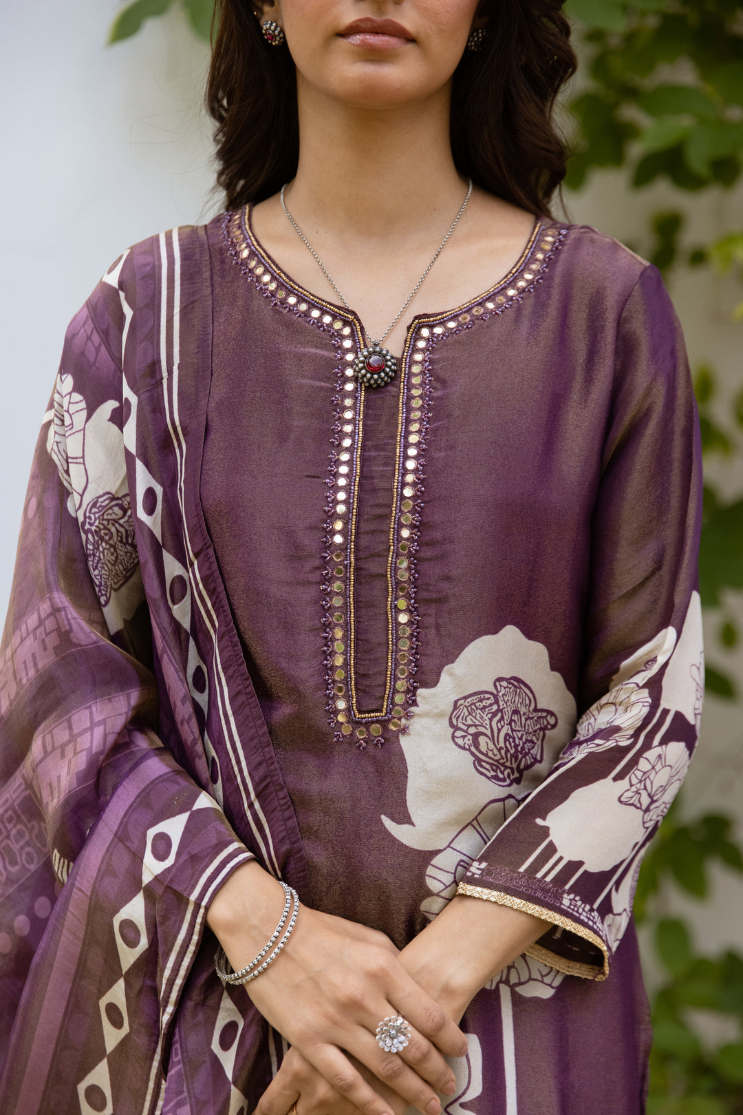 Bakul lily Premium Shimmer Suit set