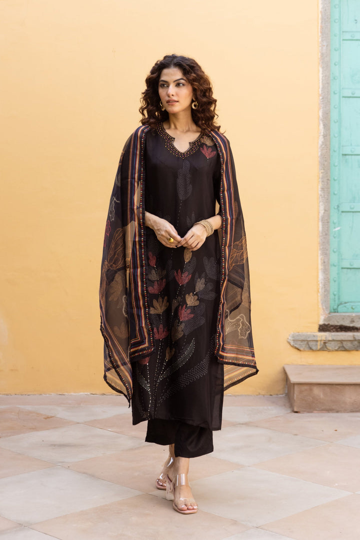 Saisha onyx Premium Digital Print Muslin Suit Set