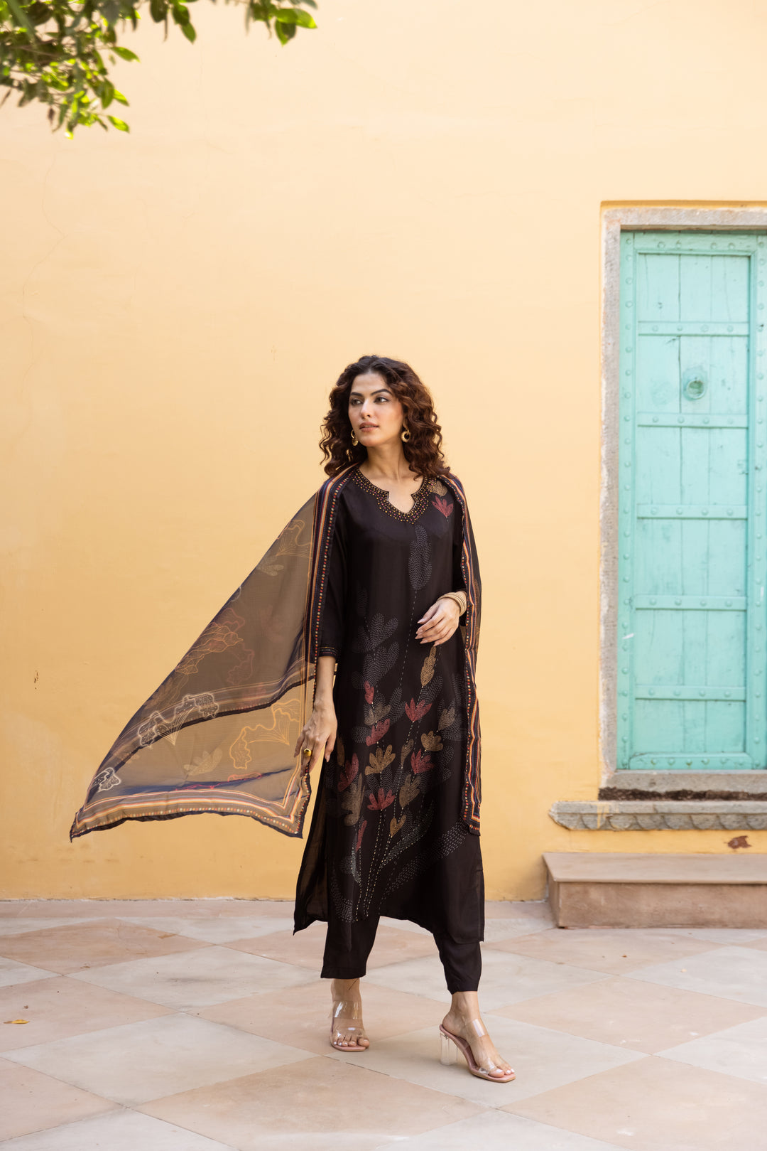 Saisha onyx Premium Digital Print Muslin Suit Set