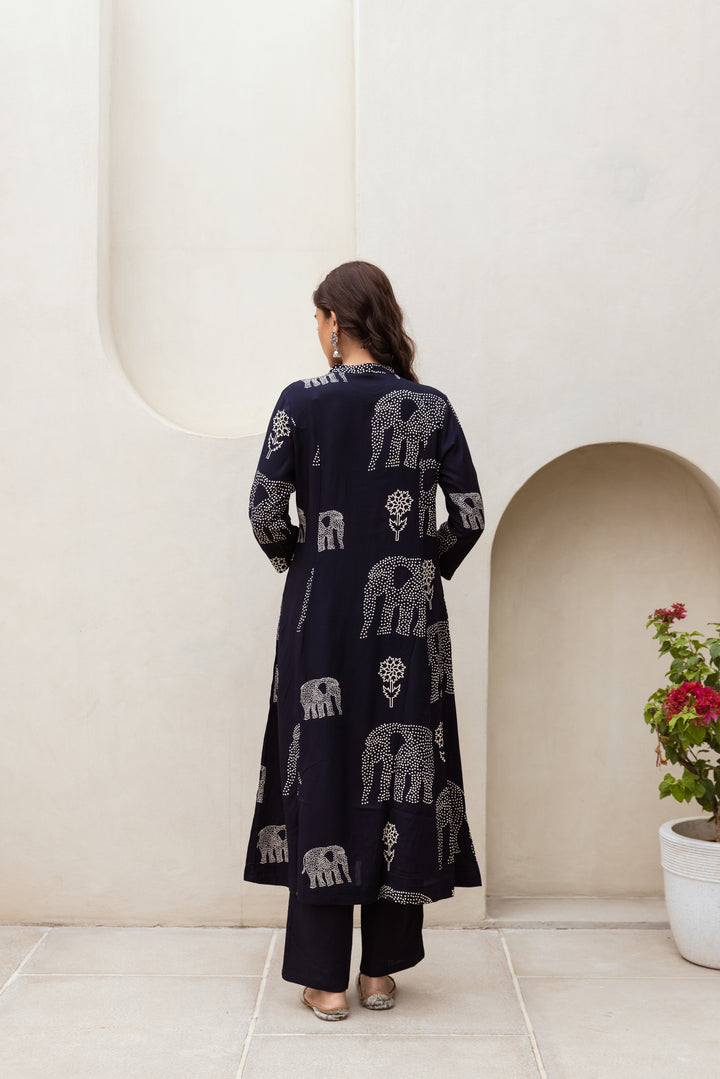 Shimoni Raven Elephant Kurta pant Set