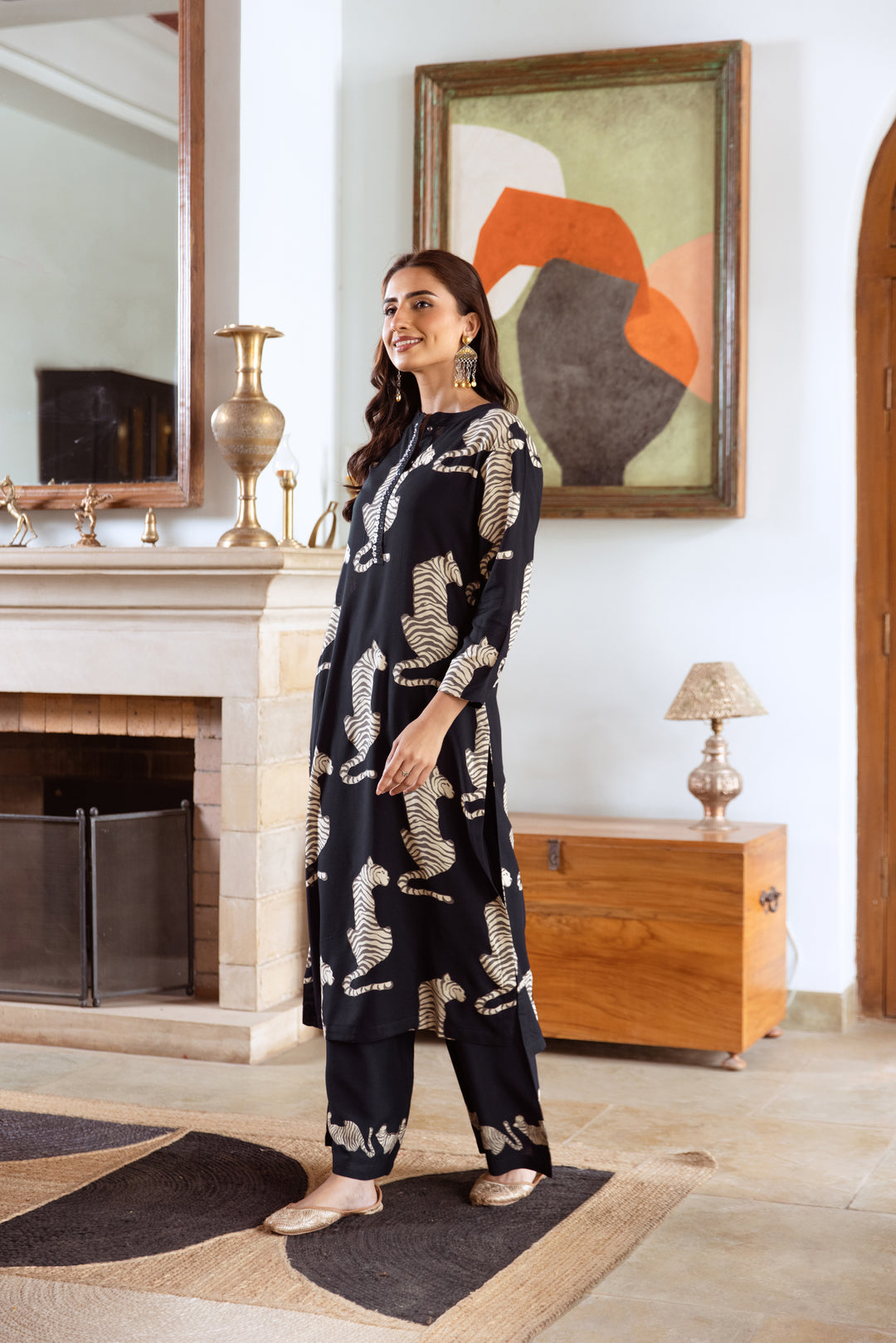 Aruna Onyx Tiger Kurta Pant Set