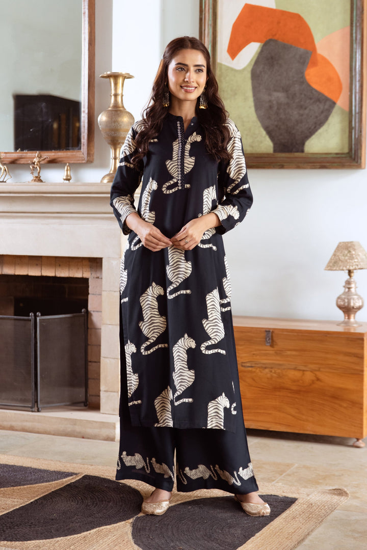 Aruna Midnight Tiger Kurta Pant Set