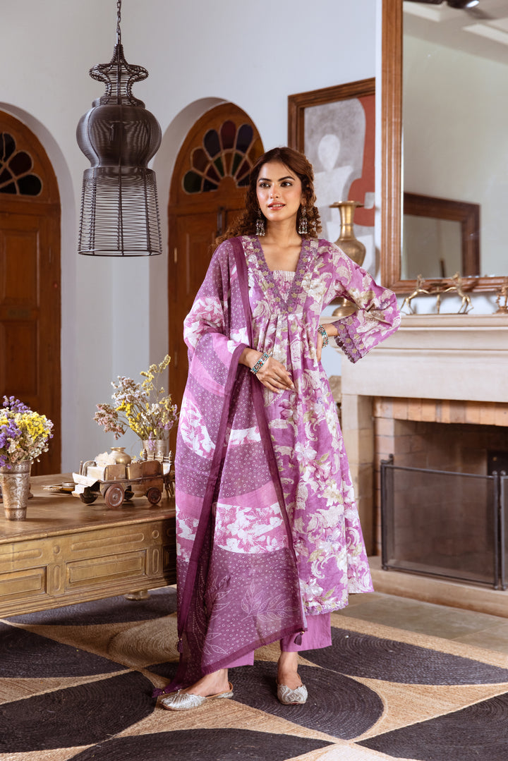 Tejaswi Lilac Floral Suit Set