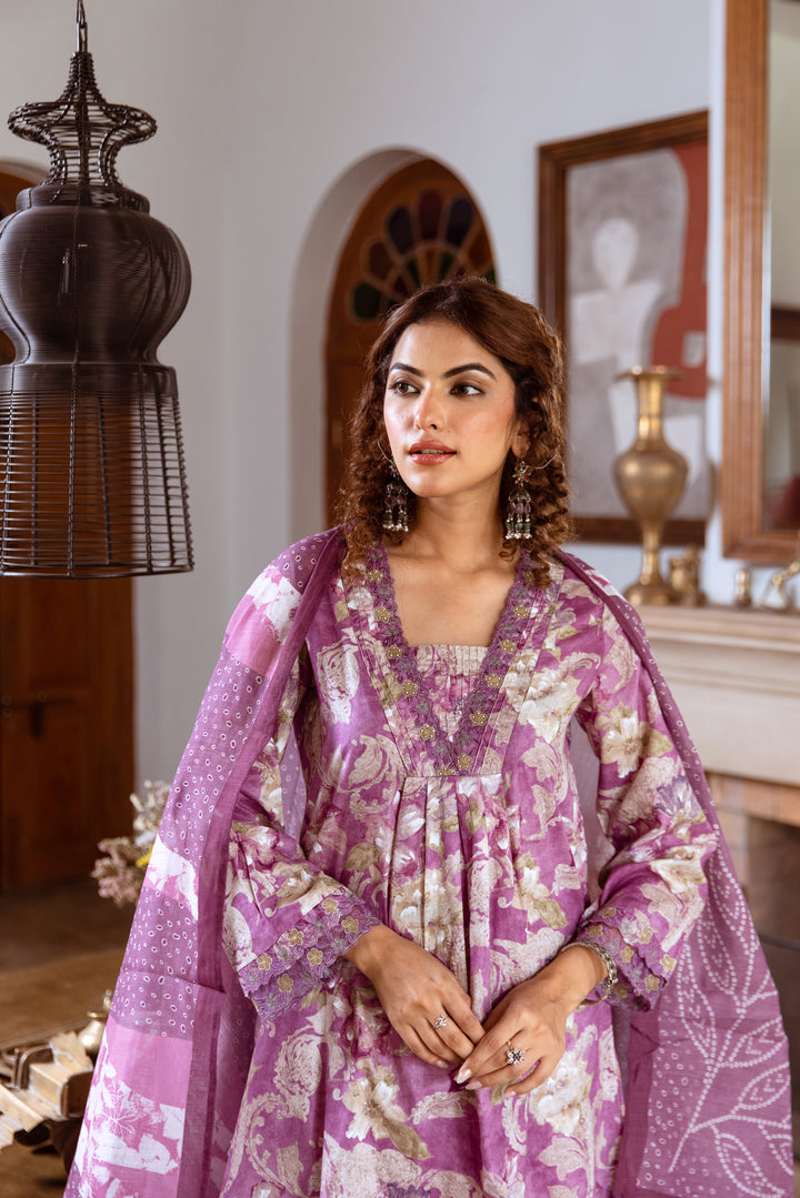 Tejaswi Lilac Floral Suit Set