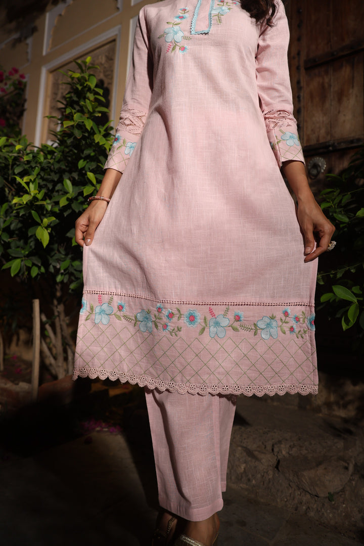 Tushki Lavy Cotton Kurta Pant Set