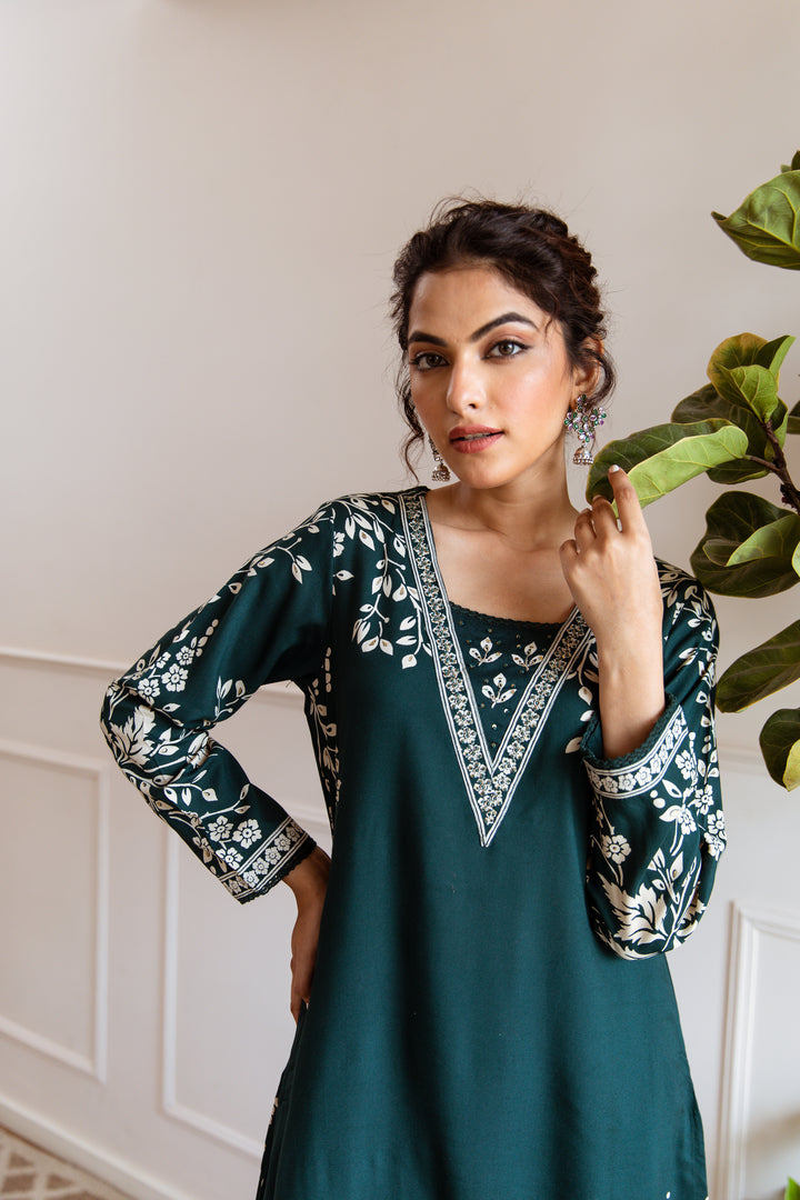 Aruna Shamrock Kurta Pant Set