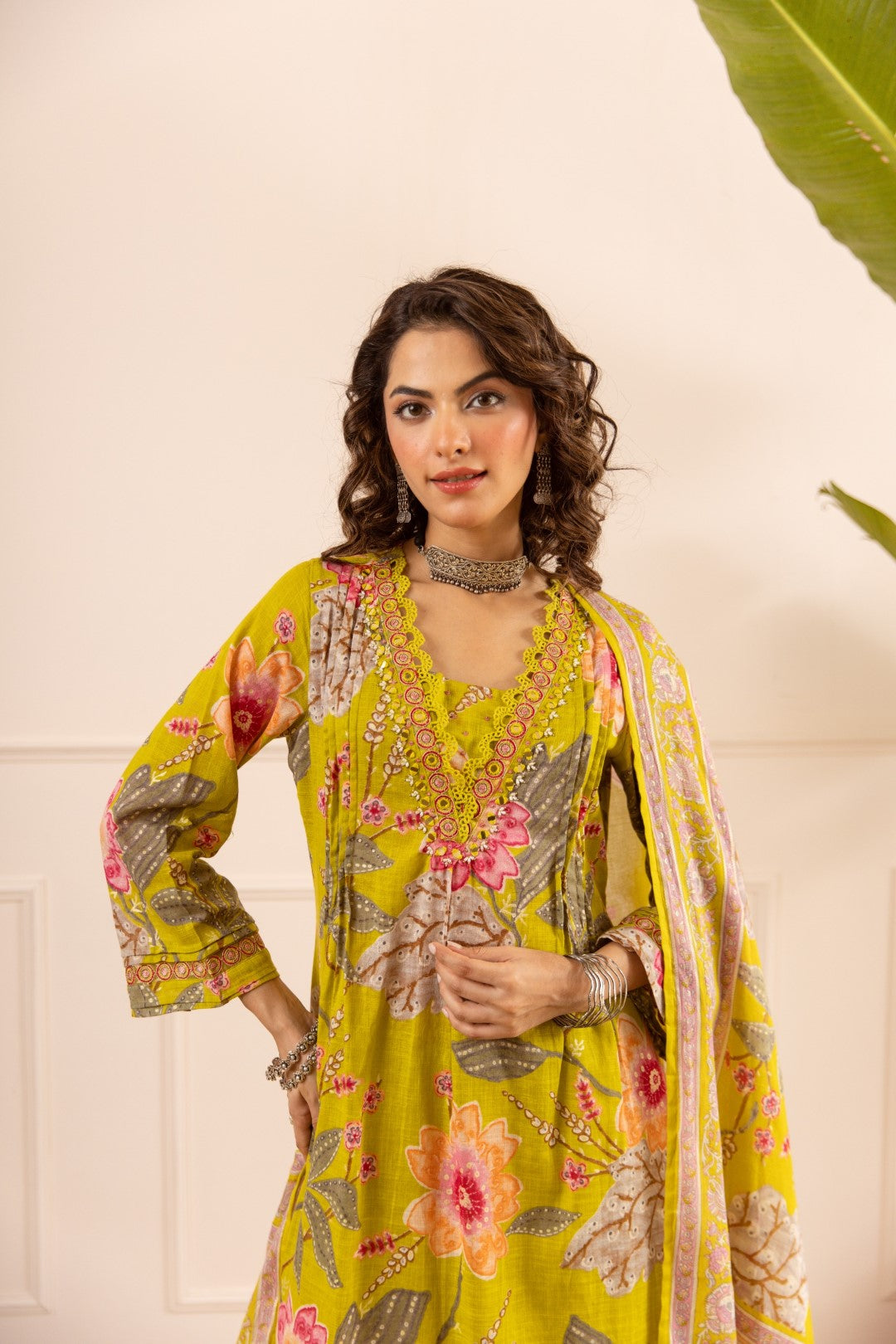Karen mimosa embroidery cotton suit set