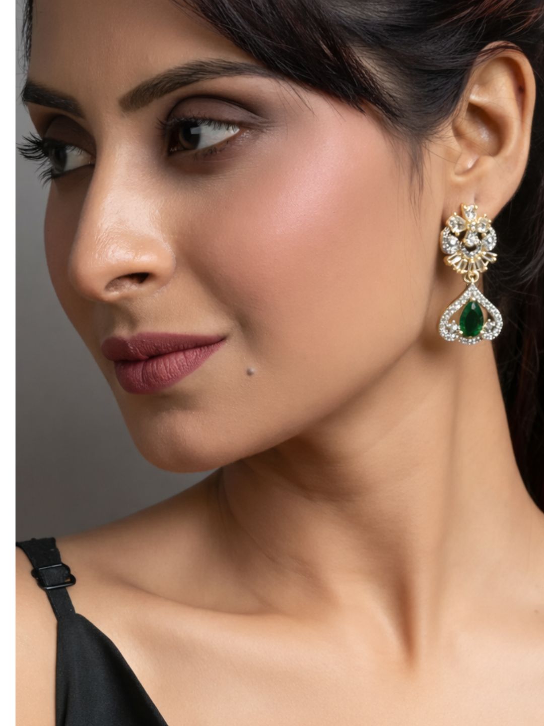Alankrita Diamond Earings