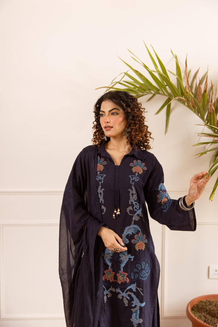 Karen trypan embroidery cotton suit set