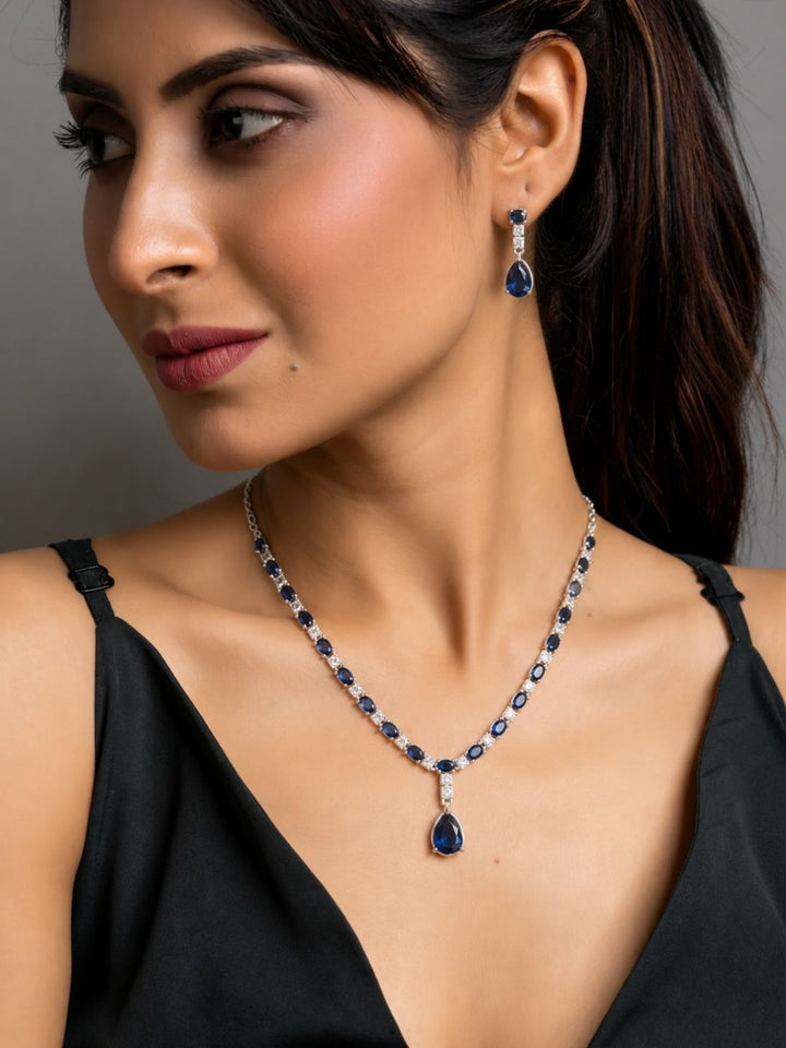 Nayra diamond necklace with earings set
