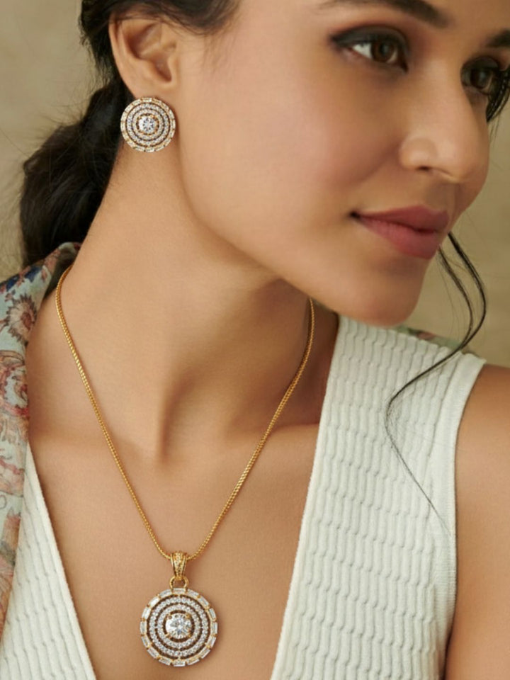 Savana Diamond Earing & Pendant Set