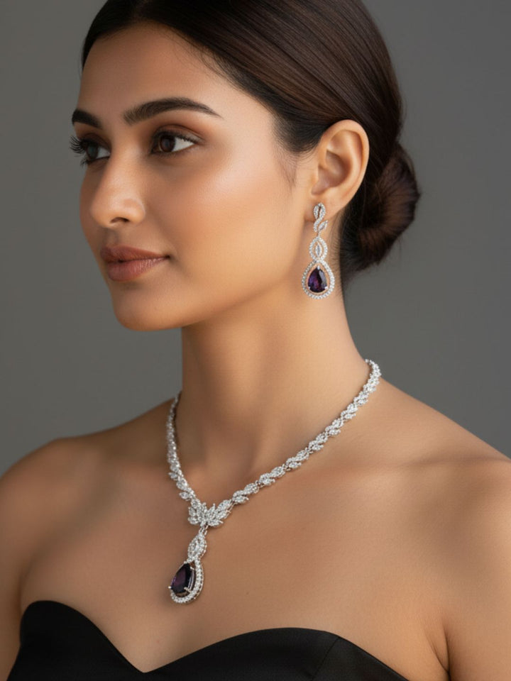 Antaara Diamond Necklace with Earings
