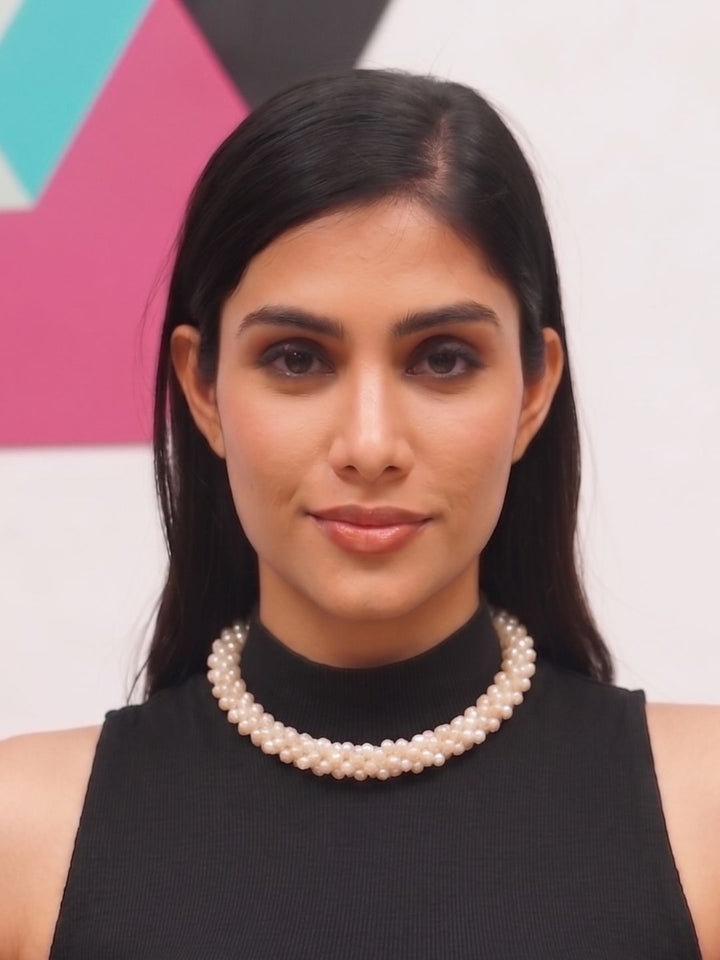 Noor Ivory Crystal Necklace