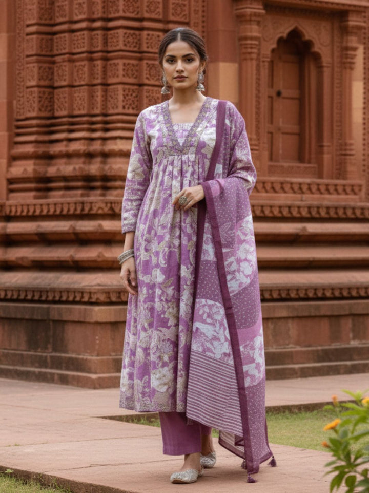 Tejaswi Lilac Floral Suit Set