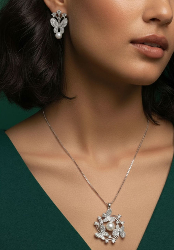 Savana Oxidised Pearl Earing & Pendant Set