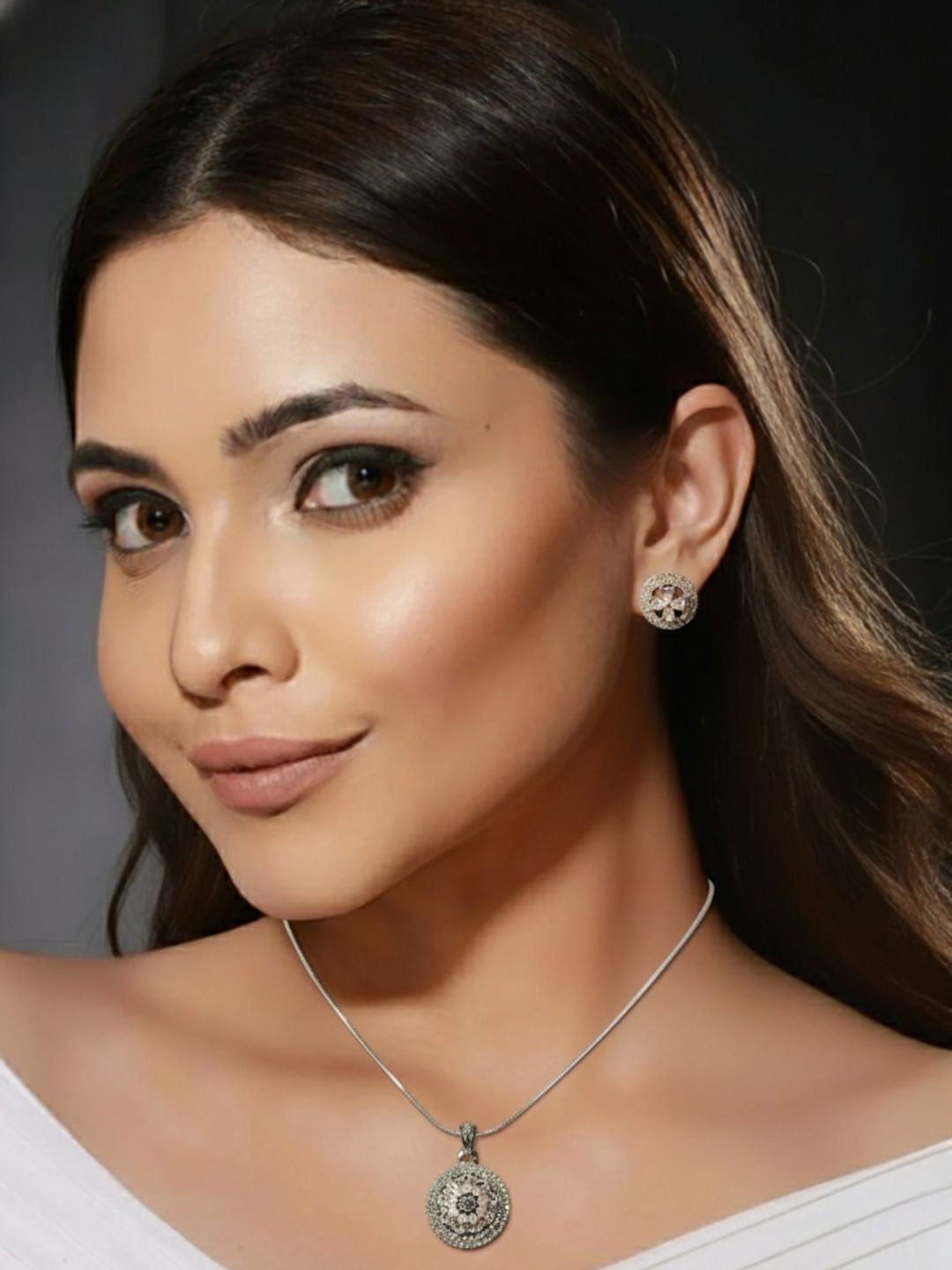 Savana Diamond Earing & Pendant Set