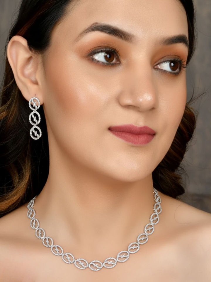 Antaara Diamond Necklace with Earings