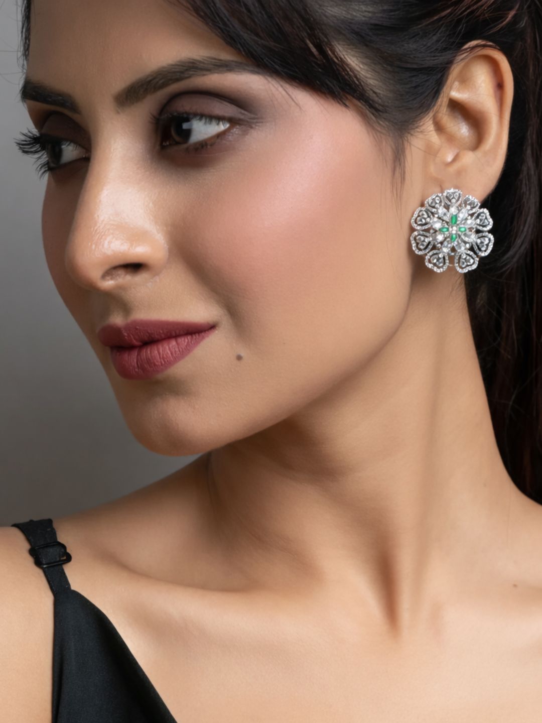 Alankrita Diamond Earings
