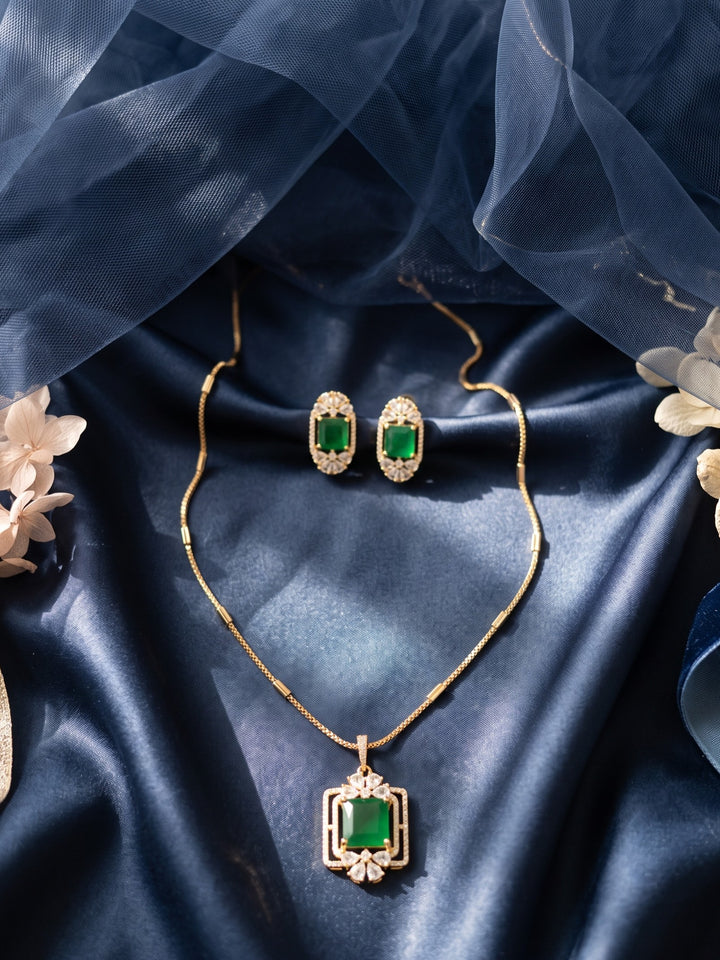 Zarika Emerald Green Pendant Chain With Earring