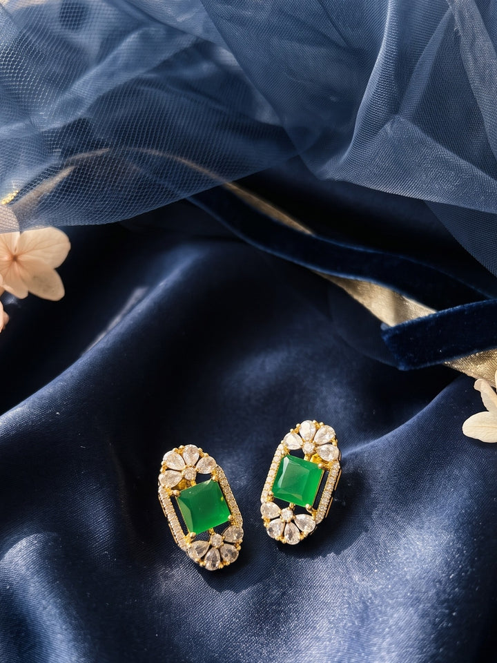 Zarika Emerald Green Pendant Chain With Earring