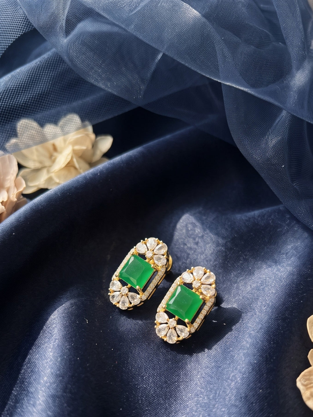 Zarika Emerald Green Pendant Chain With Earring