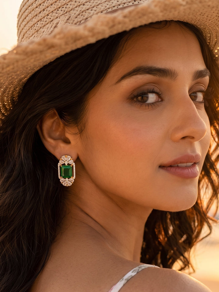 Zarika Emerald Green Pendant Chain With Earring