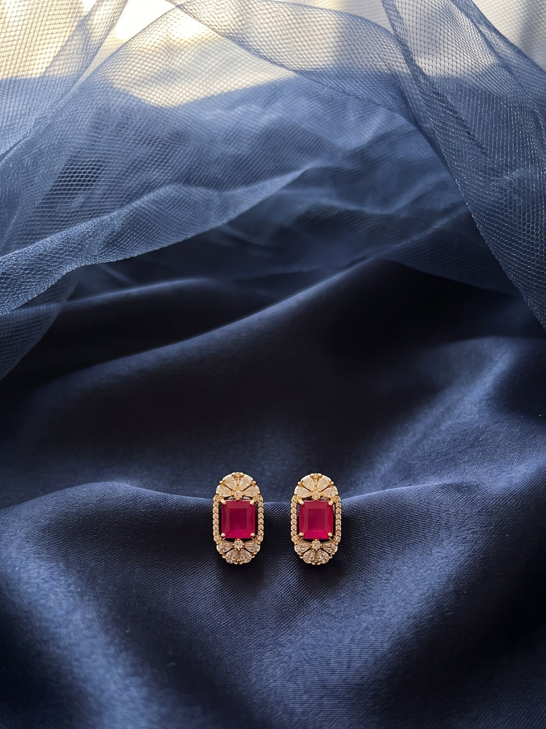Zarika Ruby Crystal Pendant Chain With Earring