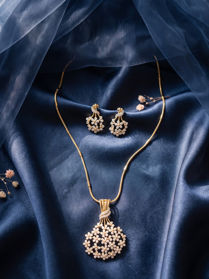 Zarika Floral Pendant Chain With Earring