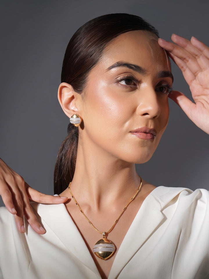 Zarika Pendant Chain With Earring