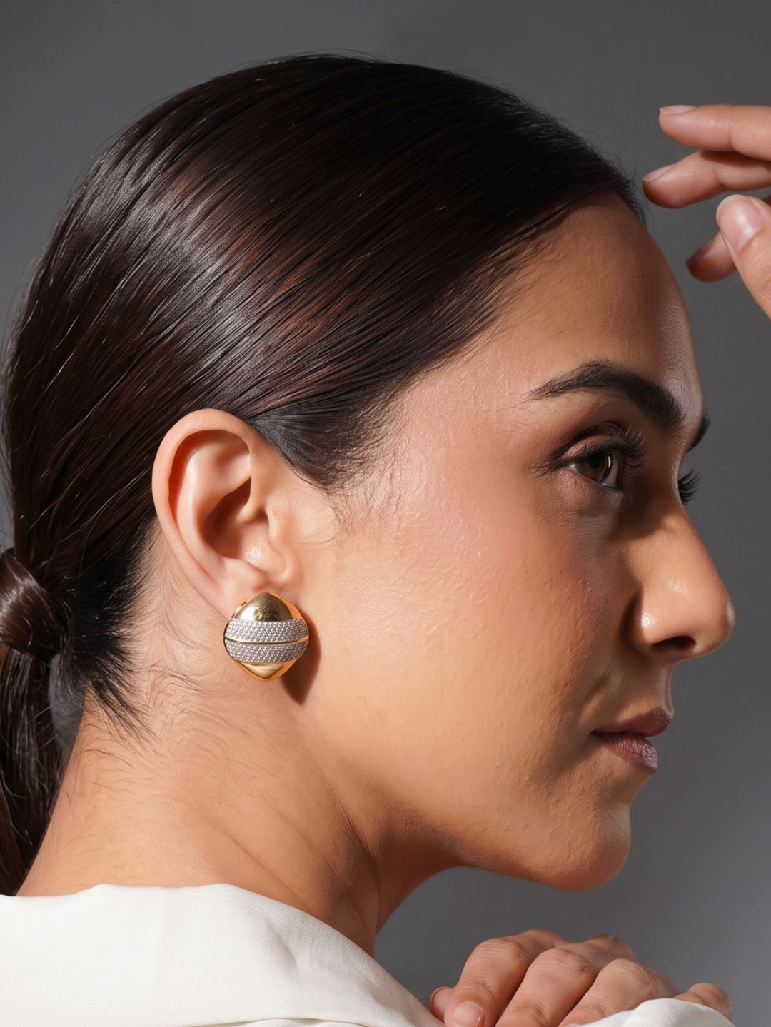 Zarika Pendant Chain With Earring