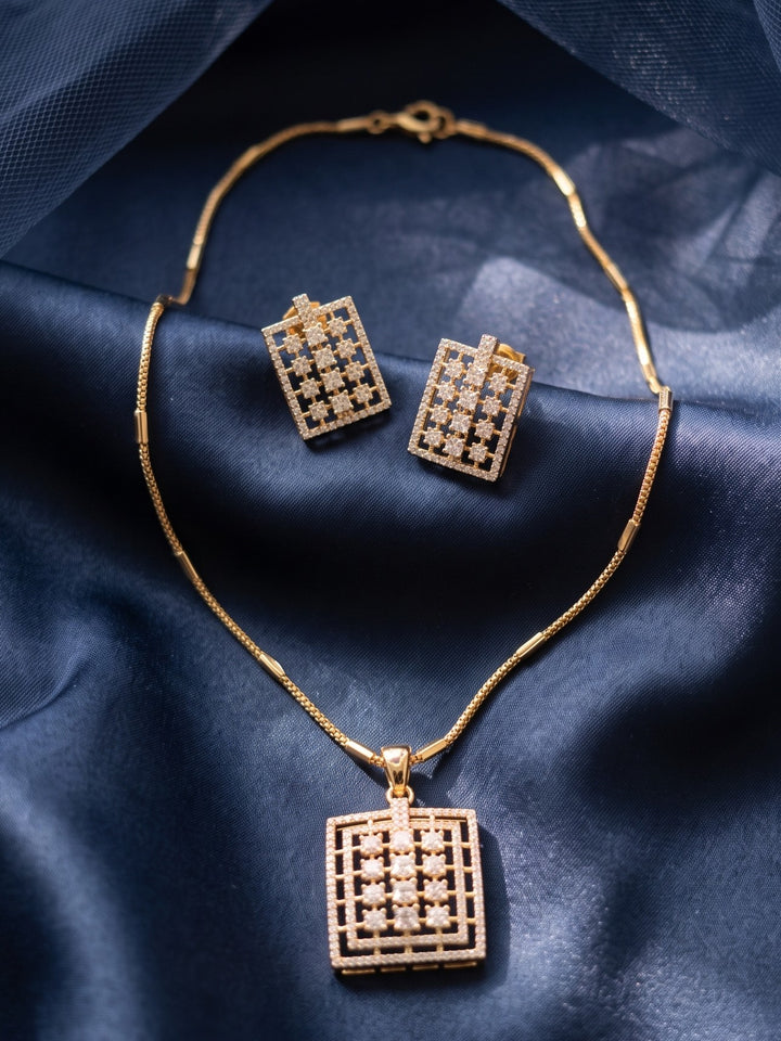 Zarika Pendant Chain With Earring