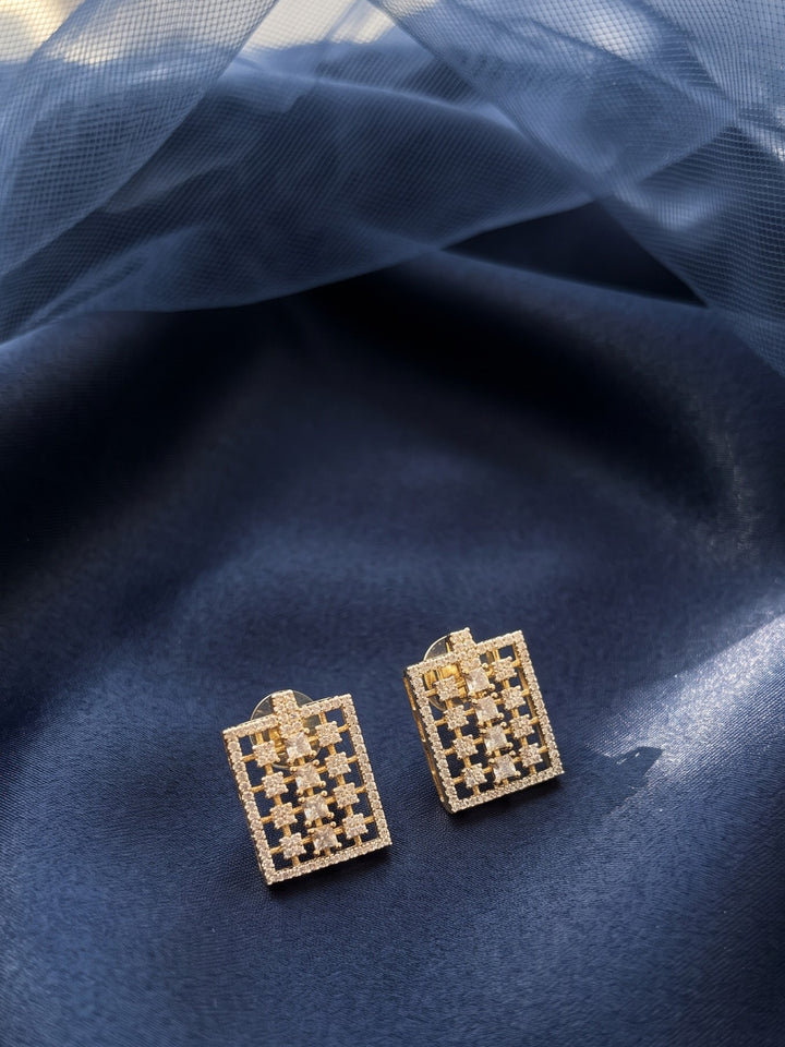 Zarika Pendant Chain With Earring