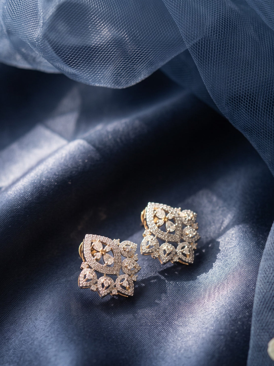 Zarika Diamond Cluster Statement Pendant Chain With Earring