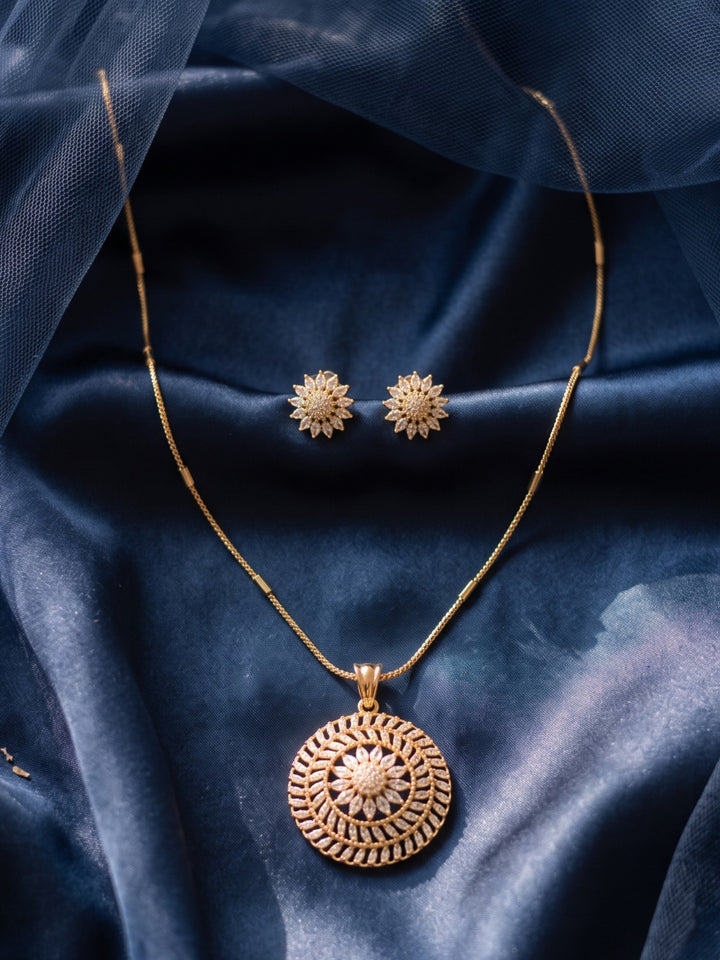 Zarika Round Diamond Cluster Statement Pendant Chain With Earring