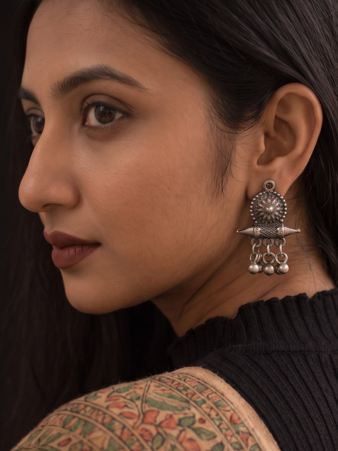 Meenakshi Meenakarie Oxidized Three Layer Neckless