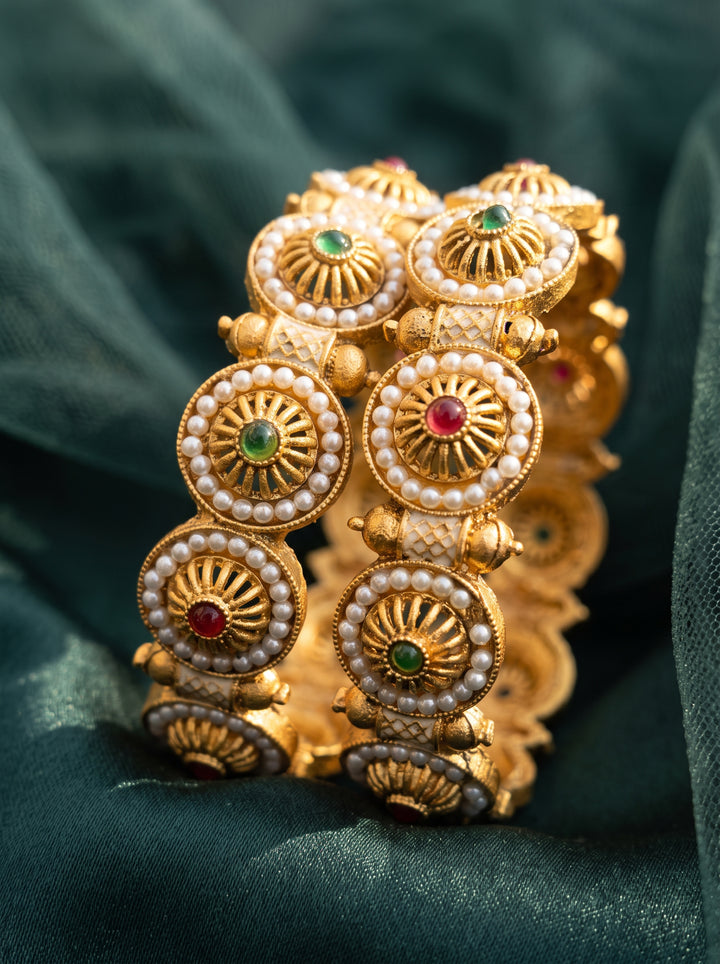 Rajwadi Kundan Pearl Bangles