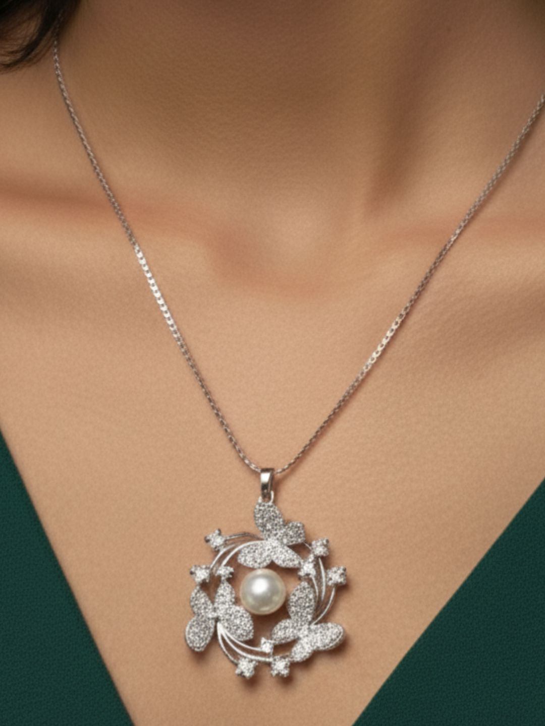 Savana Oxidised Pearl Earing & Pendant Set