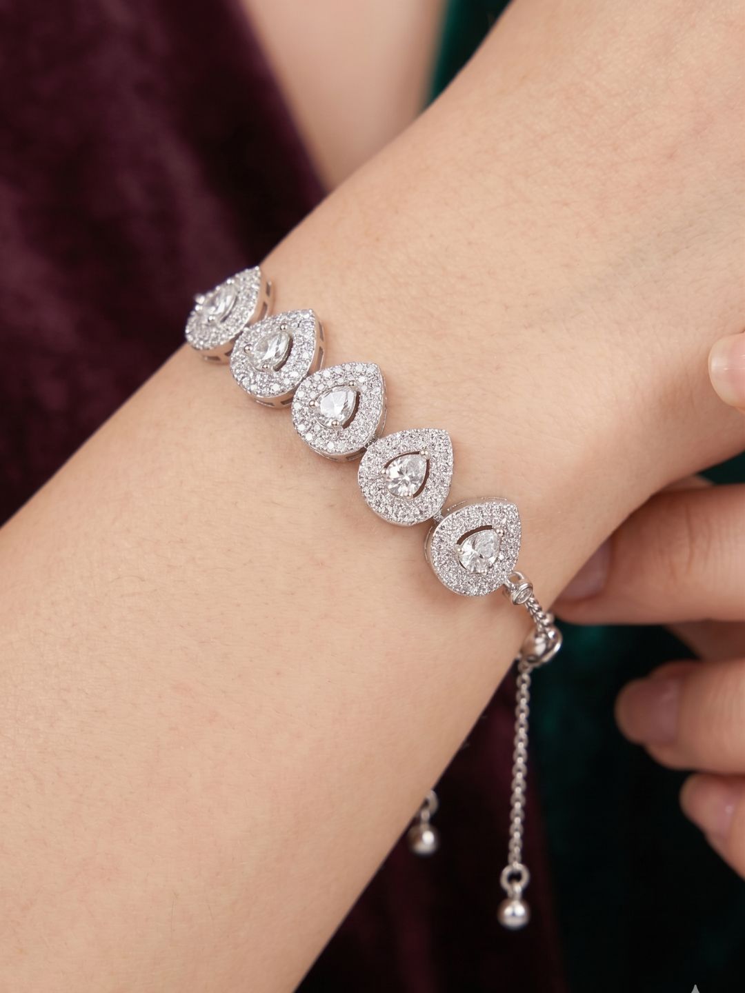 Nayra delicate diamond bracelet