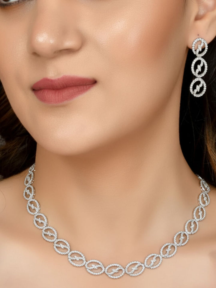 Antaara Diamond Necklace with Earings