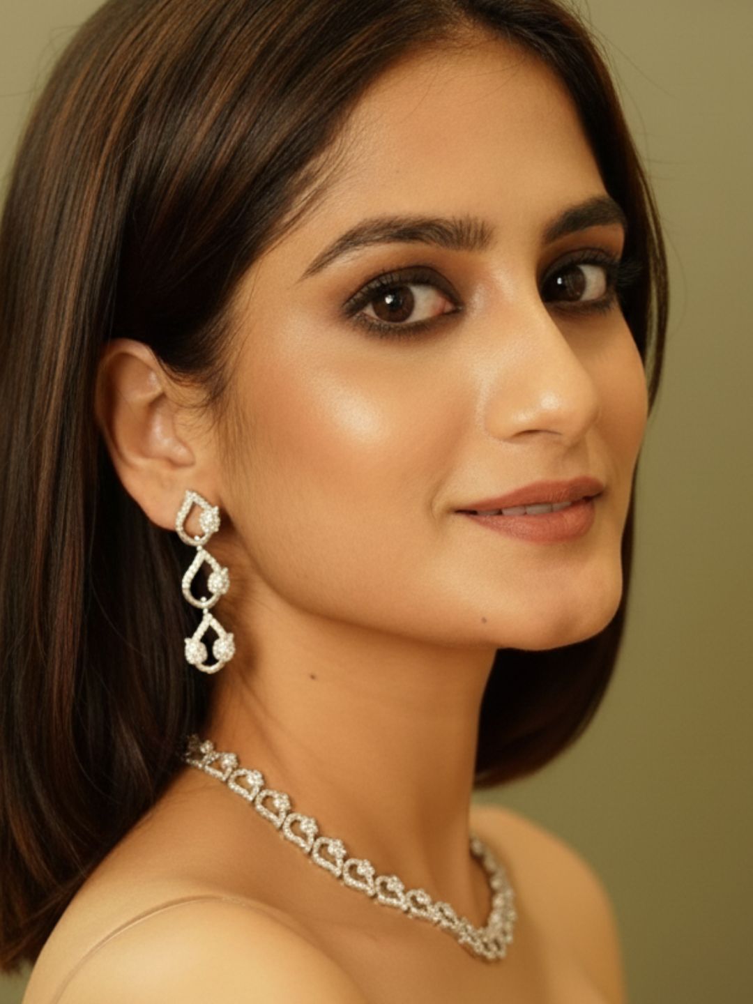 Antaara Diamond Necklace set