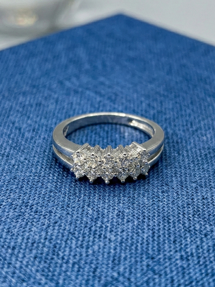 Rivaaz Royale Diamond Ring