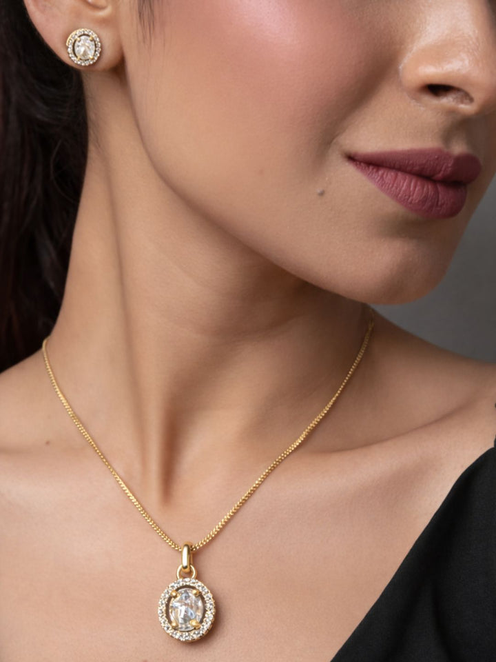 Alankrita Diamond earing & pendant stud