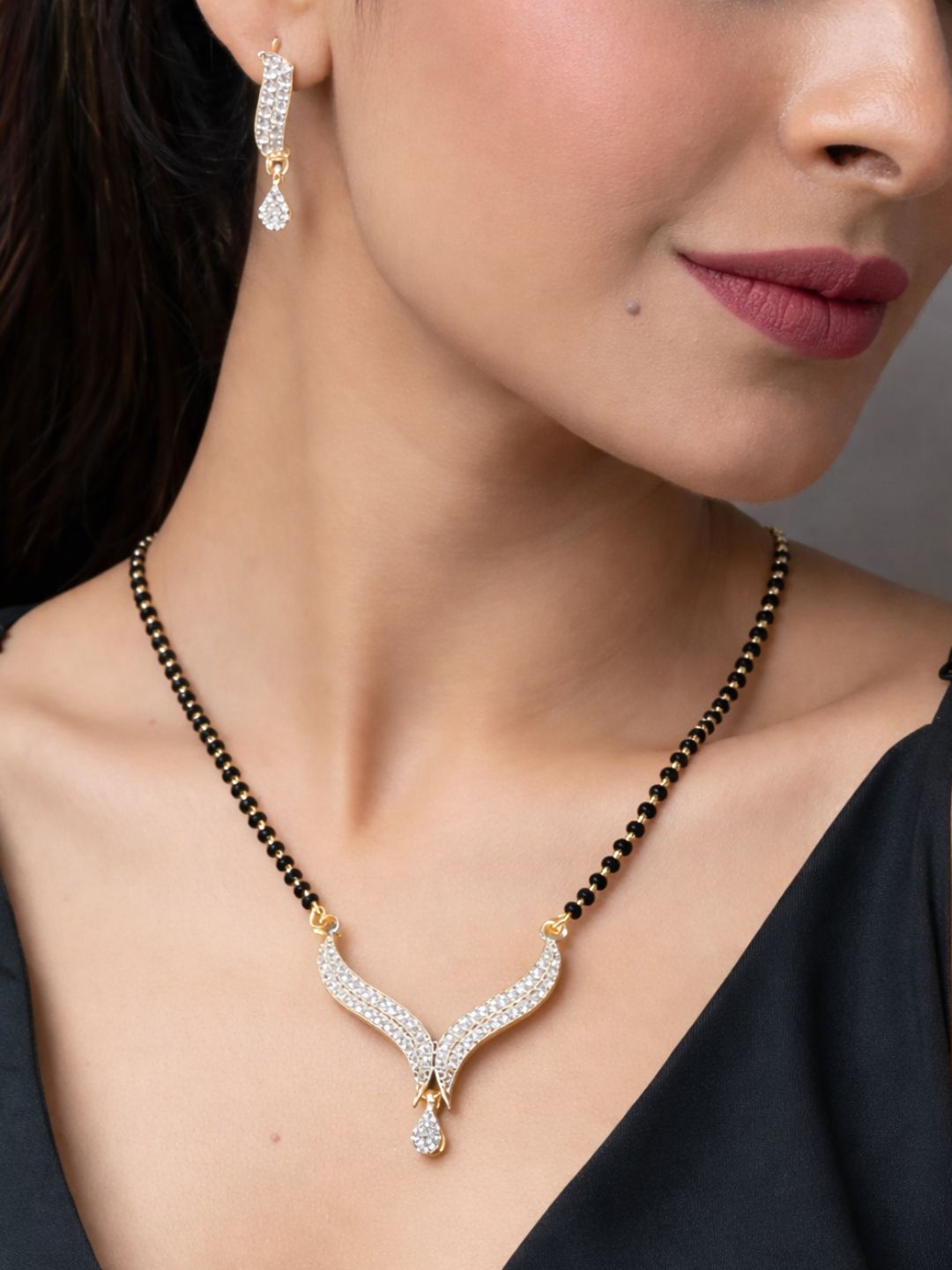 Rivaaz diamond Mangalsutra with earings set