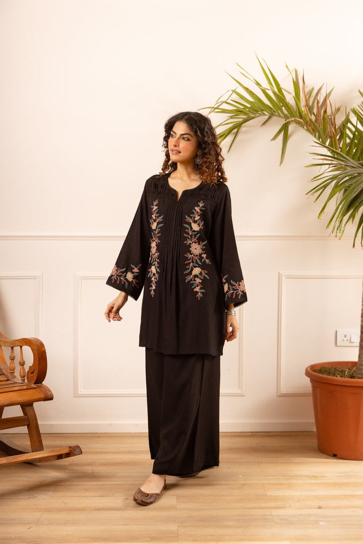 Karen Sable embroidery cotton co-ord set