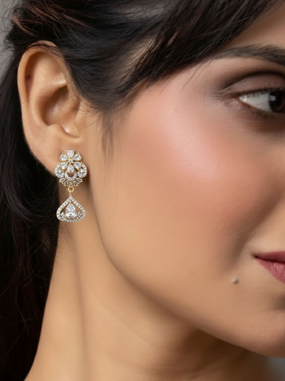 Alankrita Diamond Earings
