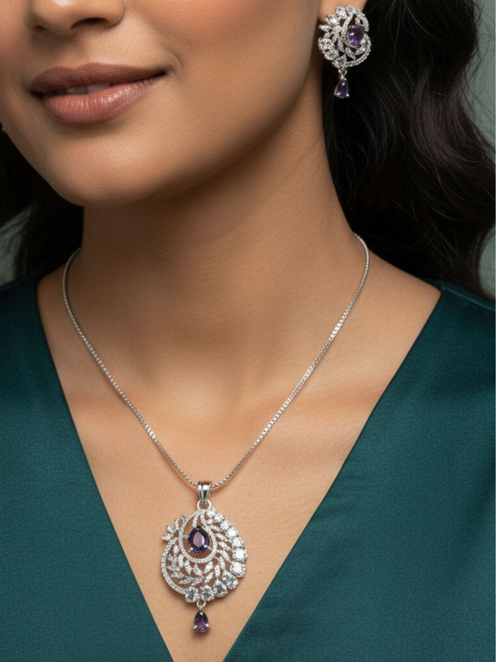 Savana Diamond Earing & Pendant Set