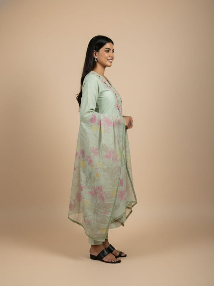 Baha Pista Printed Suit Set